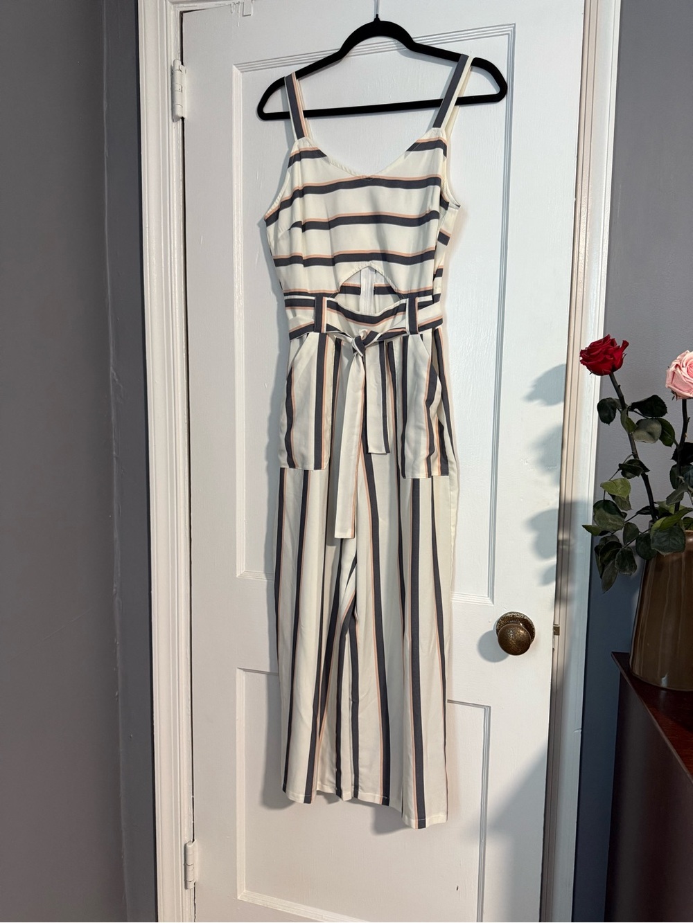 NWOT Striped Wide Leg Cutout Jumpsuit Belted Sleeveless Size 9